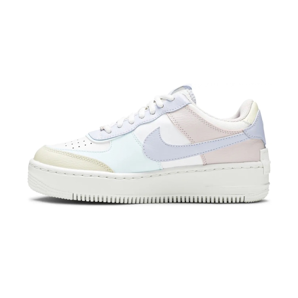 Women’s Nike Air Force - White and Pastel